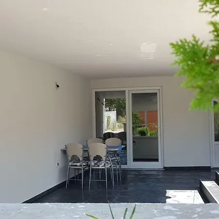 Apartman 3 Sorelle Daire Murter