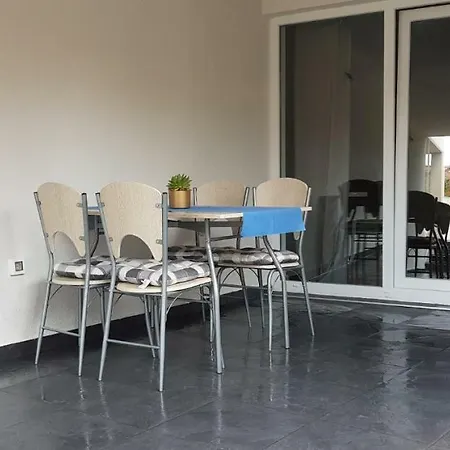Apartman 3 Sorelle Murter